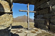 81 Dalla crocetta dell'altare dello Zuc di Cam vista sul Tre Signori